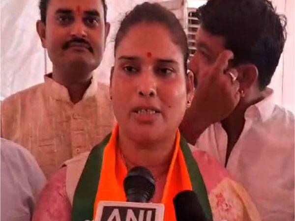 Congress MLA Nirmala Sapre (Photo/ANI)