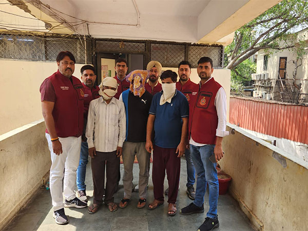 Three held for operating fake spice manufacturing units in Karawal Nagar area (Image/ANI)