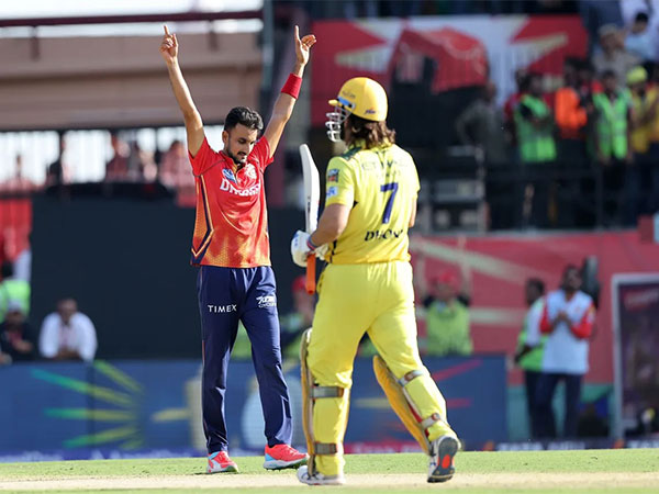 Harshal Patel after dismissing MS Dhoni for a golden duck. (Picture: IPL)