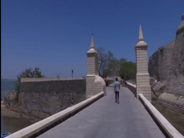 Diu : a city of beaches, Portuguese fort, Churches and Gangeshwar Temple (Photo/ANI)