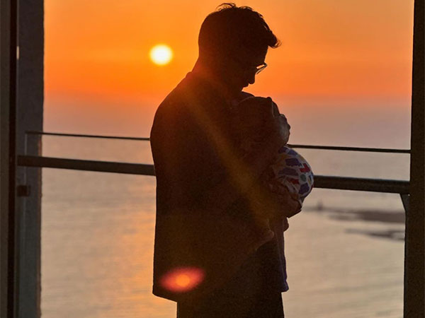 Vikrant Massey with son (image source: Instagram/sheetalthakur)