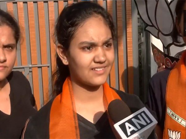 Sia Patel, kid who met Prime Minister Modi (Photo/ANI)