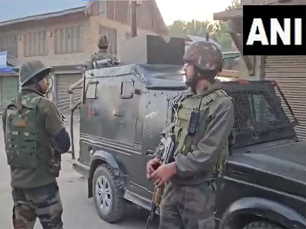 Encounter breaks out between security forces, terrorists in Kulgam (Photo/ANI)