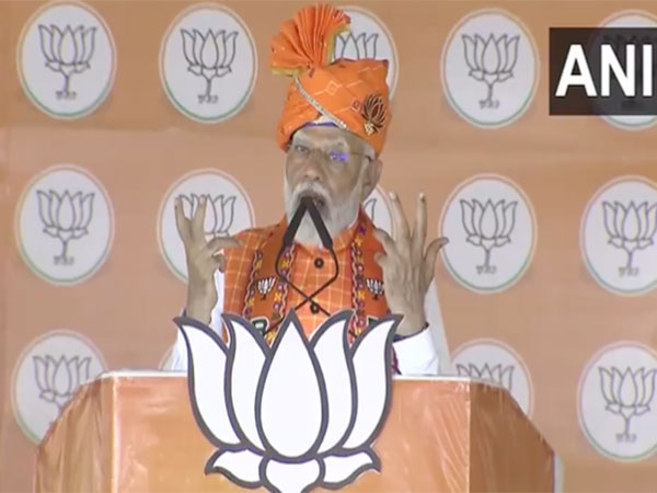 Prime Minister Narendra Modi at Dhar public gathering (Image/ ANI)