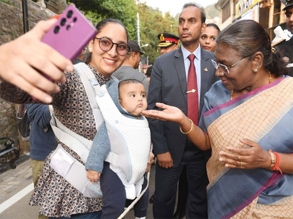 President Droupadi Murmu interacting with people during her visit to Shimla (Photo/X:@rashtrapatibhvn)