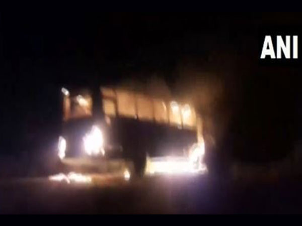 Bus catches fire in Betul (Image/ANI) 
