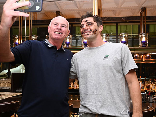 Pat Cummins celebrates his birthday with his father. (Photo- SRH X)
