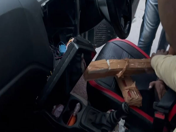 STF seize heroin hidden inside the steering wheel column of a vehicle on Thursday. (Photo/ANI) 