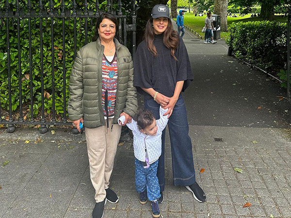 Priyanka Chopra with daughter Malti and mother Madhu Chopra (image source: Instagram/drmadhuakhourichopra)