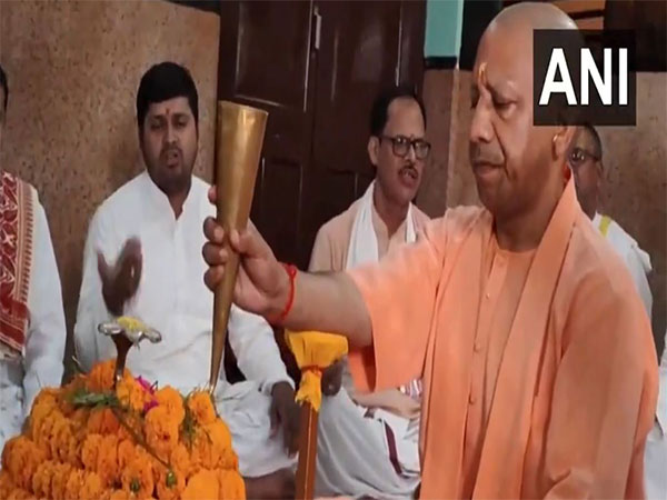 CM Yogi at Gorakhnath temple (Image/ANI) 