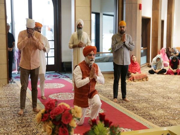 Taranjit Singh Sandhu offers prayer before filling his nomination papers for Lok Sabha polls, at Gurdwara Chhevin Patshah in Amritsar on Friday. (ANI Photo)