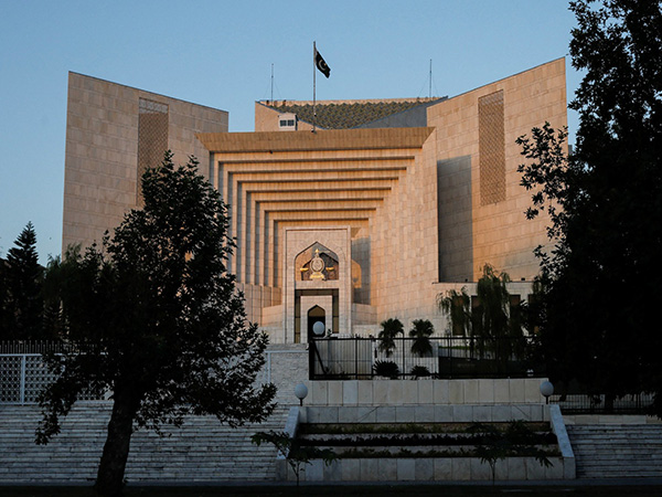 Pakistan's Supreme Court (Photo credit: Reuters)