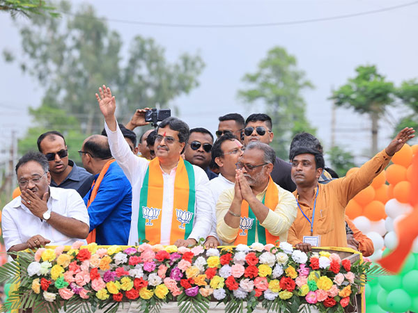 Tripura CM Manik Saha with BJP candidate Debtanu Bhattacharya. (Photo: Manik Saha--X)