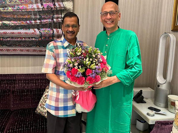 Delhi CM Arvind Kejriwal visits Abhishek Manu Singhvi's residence (Photo/ANI) 
