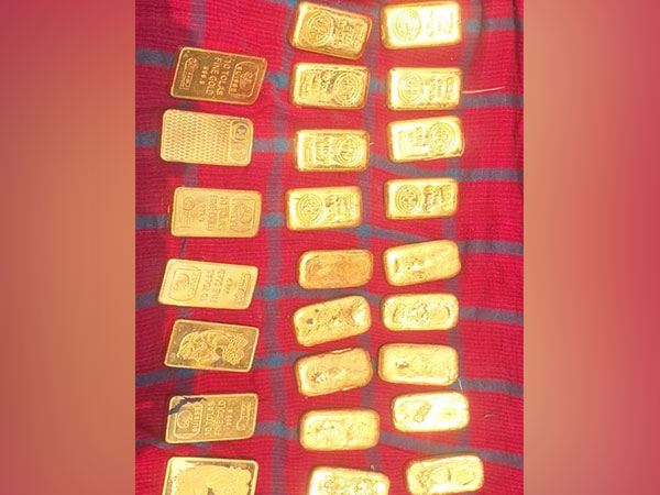 BSF foils gold smuggling at Indo-Bangladesh border. (Photo: BSF)