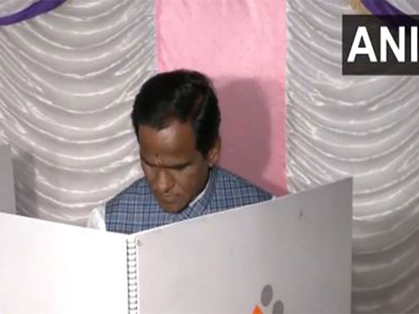 Raosaheb Patil Danve cast vote in Maharashtra's Jalna (Photo/ANI)