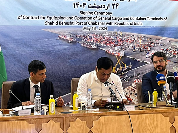 Union Minister of Ports, Shipping and Waterways Sarbananda Sonowal, Iran's Minister for Roads and Urban Development Mehrdad Bazrpash (Photo/ANI)