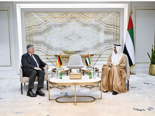 
    Saqr Ghobash receives German, Swiss Ambassadors
    