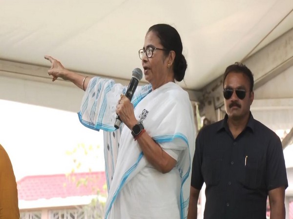 West Bengal Chief Minister Mamata Banerjee at Barrackpore (Photo/ANI)