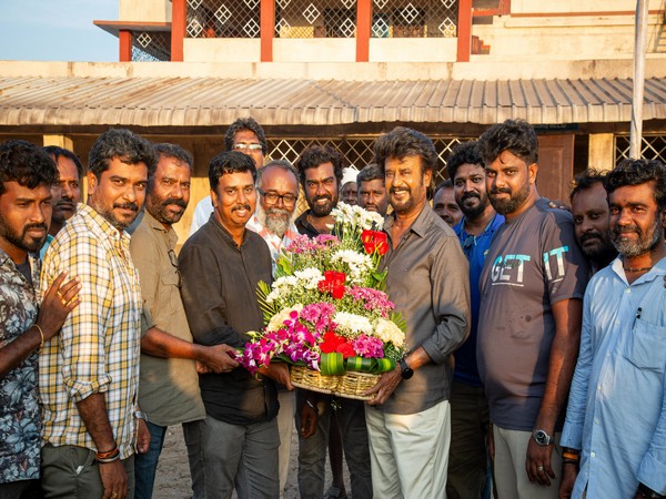 Rajinikanth with his 'Vettaiyan' team (Image Source: X)