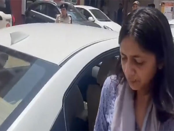 Swati Maliwal at Tis Hazari court in New Delhi (Photo/ANI)