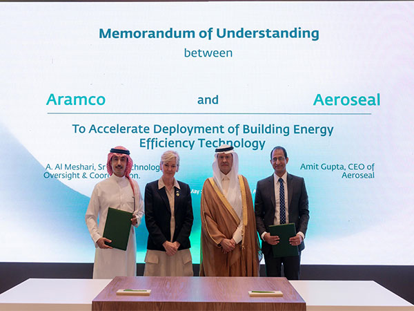 Aramco signs 3 MoUs with American companies to advance development of lower-carbon energy solutions (Photo/WAM) 