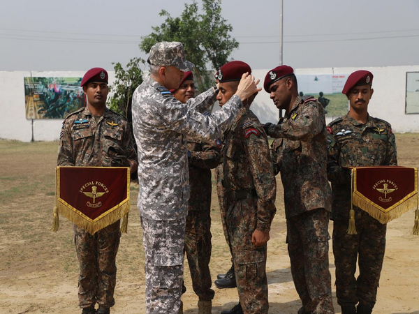 Maroon Beret ceremonial parade held in Chandinagar. (Photo/PIB)