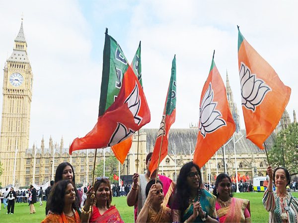Indian women diaspora in UK gathers outside UK Parliament to extend support for PM Modi (Photo/ANI)