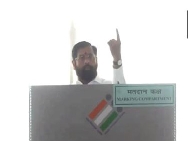 Maharashtra CM Eknath Shinde cast vote (Photo/ANI)