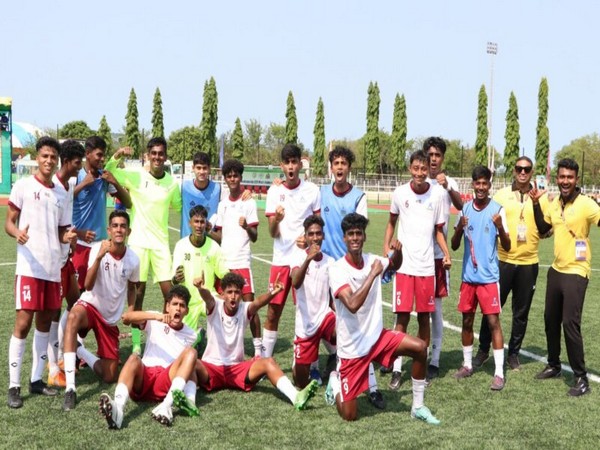 Karnataka team after reaching Swami Vivekananda U20 Men's NFC final (Image: AIFF media)