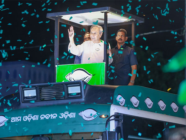 Odisha Chief Minister in roadshow in Bhubaneswar (Source/