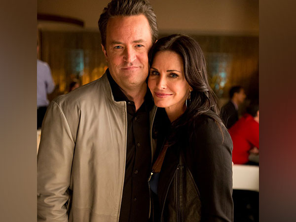 Courteney Cox and late Matthew Perry (Image source: X)