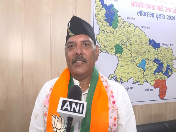 Former IPS officer Prem Prakash joins BJP in Lucknow (Image/ ANI)