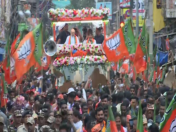 Union Home Minister Amit Shah holding roadshow in Bankura (Photo/ANI)