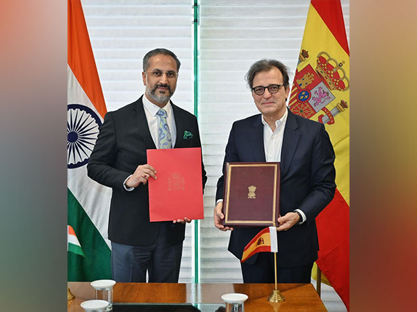 Head of Depository, Joint Secretary (ED and MER), MEA, Abhishek Singh and Spain's Ambassador to India Jose Maria Ridao Domkinguez (Image Credit: X/@MEA)