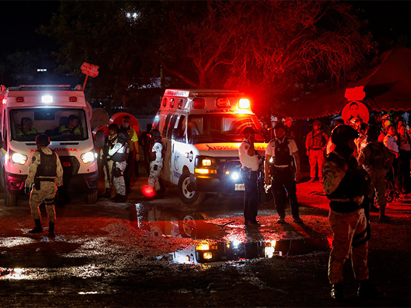 Structure collapses at a campaign event for the Citizens' Movement party, in San Pedro Garza Garcia (Photo/Reuters)