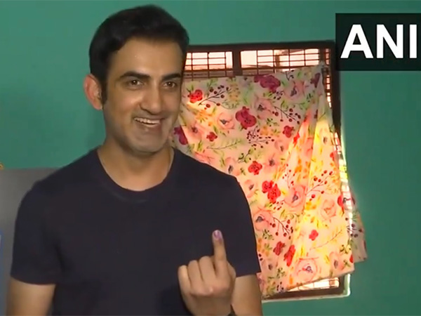 Gautam Gambhir after casting his vote. (Picture: ANI)