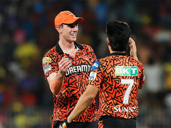 Pat Cummins celebrating with his teammate. (Picture: IPL)