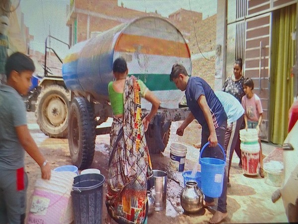 Many colonies have been without tap water for past many months. (Photo/ANI)