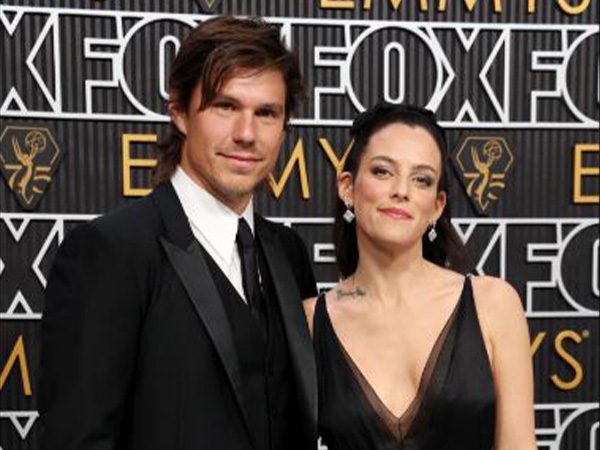 Ben Smith-Petersen, Riley Keough (Image source: X)