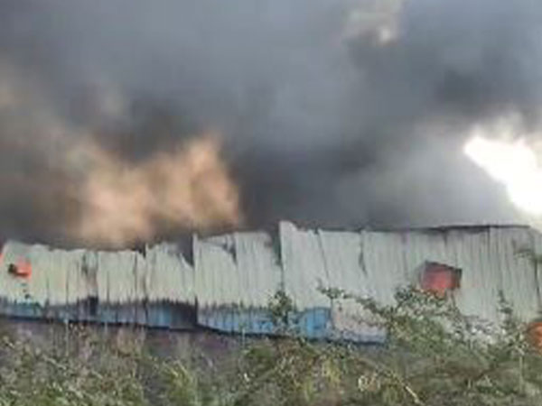 Massive fire at factory in Mundka industrial area (Image/ANI)