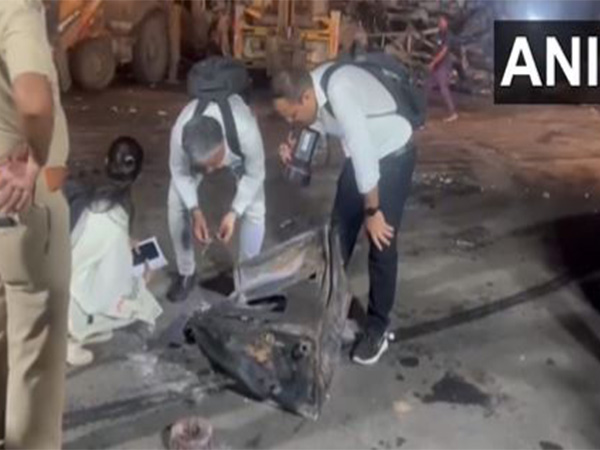SIT collects samples from the incident spot (Photo/ANI)