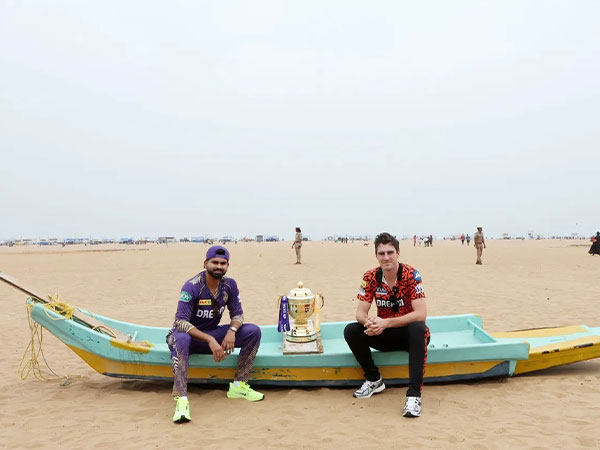 Shreyas Iyer and Pat Cummins (Photo: IPL/BCCI)