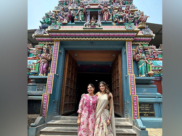 Janhvi Kapoor, Maheshwari Ayyappan(Image source/Instagram)