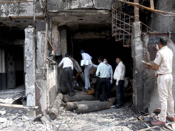 FSL team present at the Vivek Vihar Hospital (Photo/ANI)