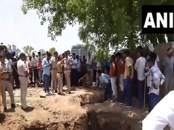 Five-year-old child rescued safely in Rajsthan's Alwar (Photo/ANI)