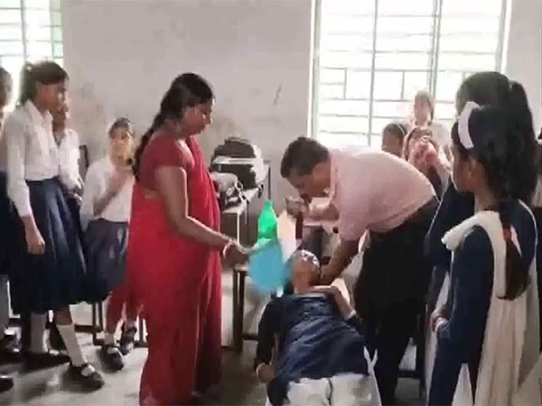 Students fainted at school in Bihar's Sheikhpura (Photo/ANI) 