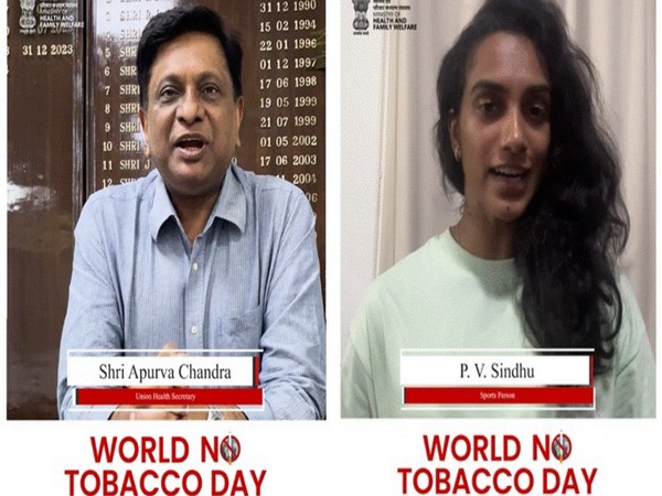 Union Health Secretary Apurva Chandra and Indian badminton maestro PV Sindhu. (Photo: PIB)