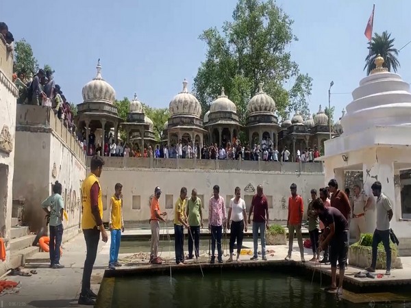 Visuals from Udaipur's Gangu Kund where two drowned (Photo/ANI)