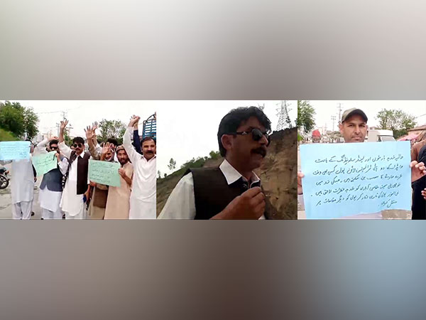 People block Neelam Valley Road in PoJK (Photo/ANI)